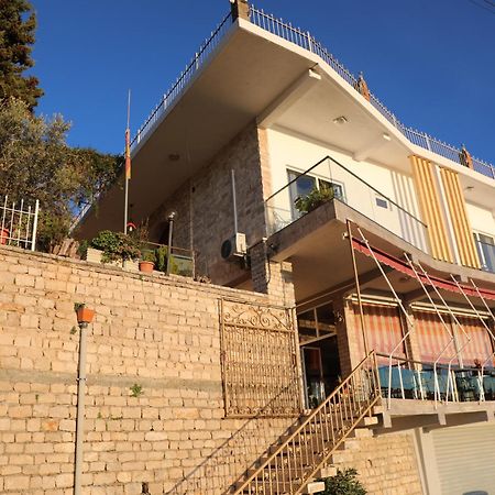 Pamja E Qyteteve Hotell Krujë Exteriör bild