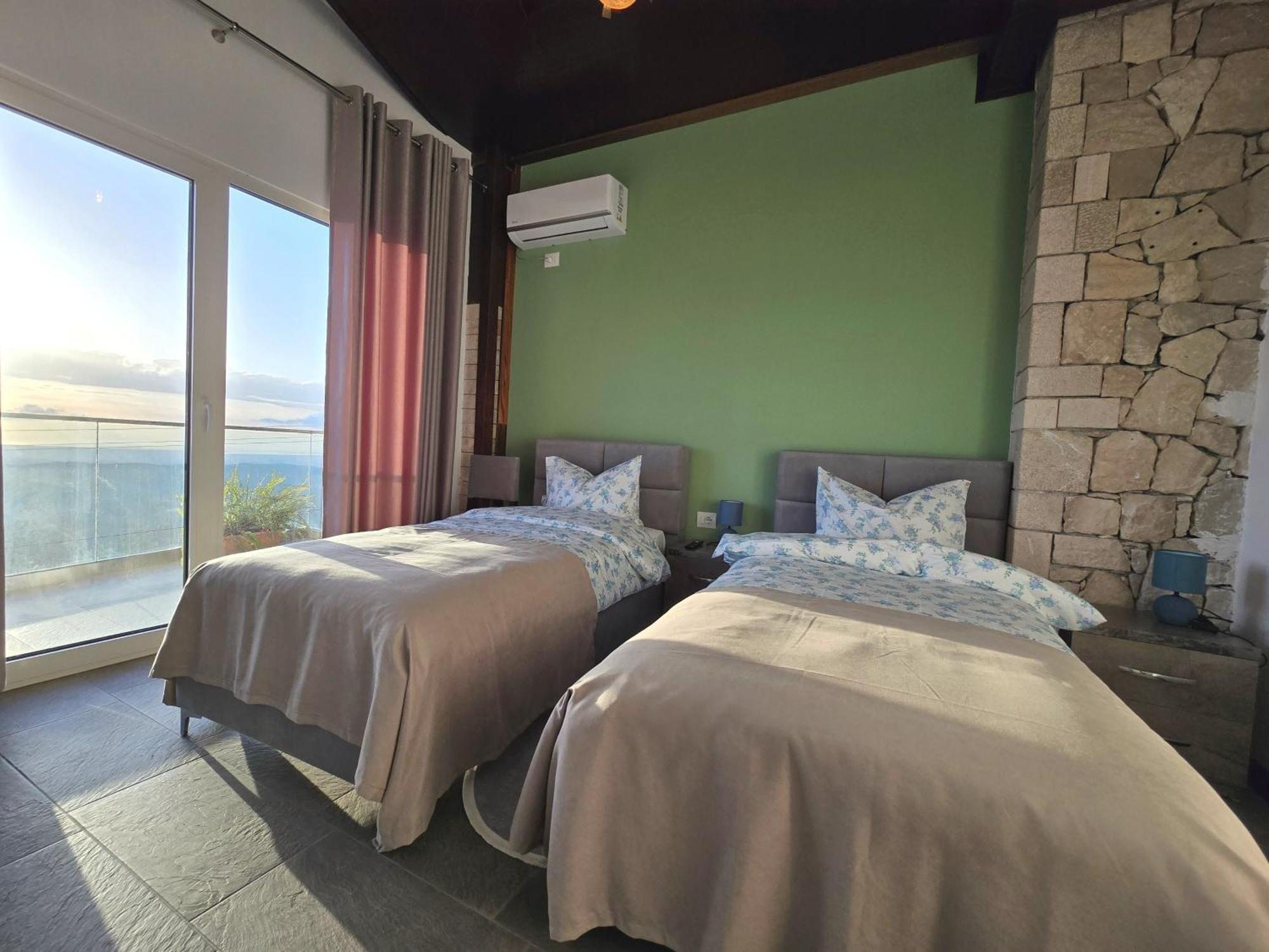 Pamja E Qyteteve Hotell Krujë Exteriör bild