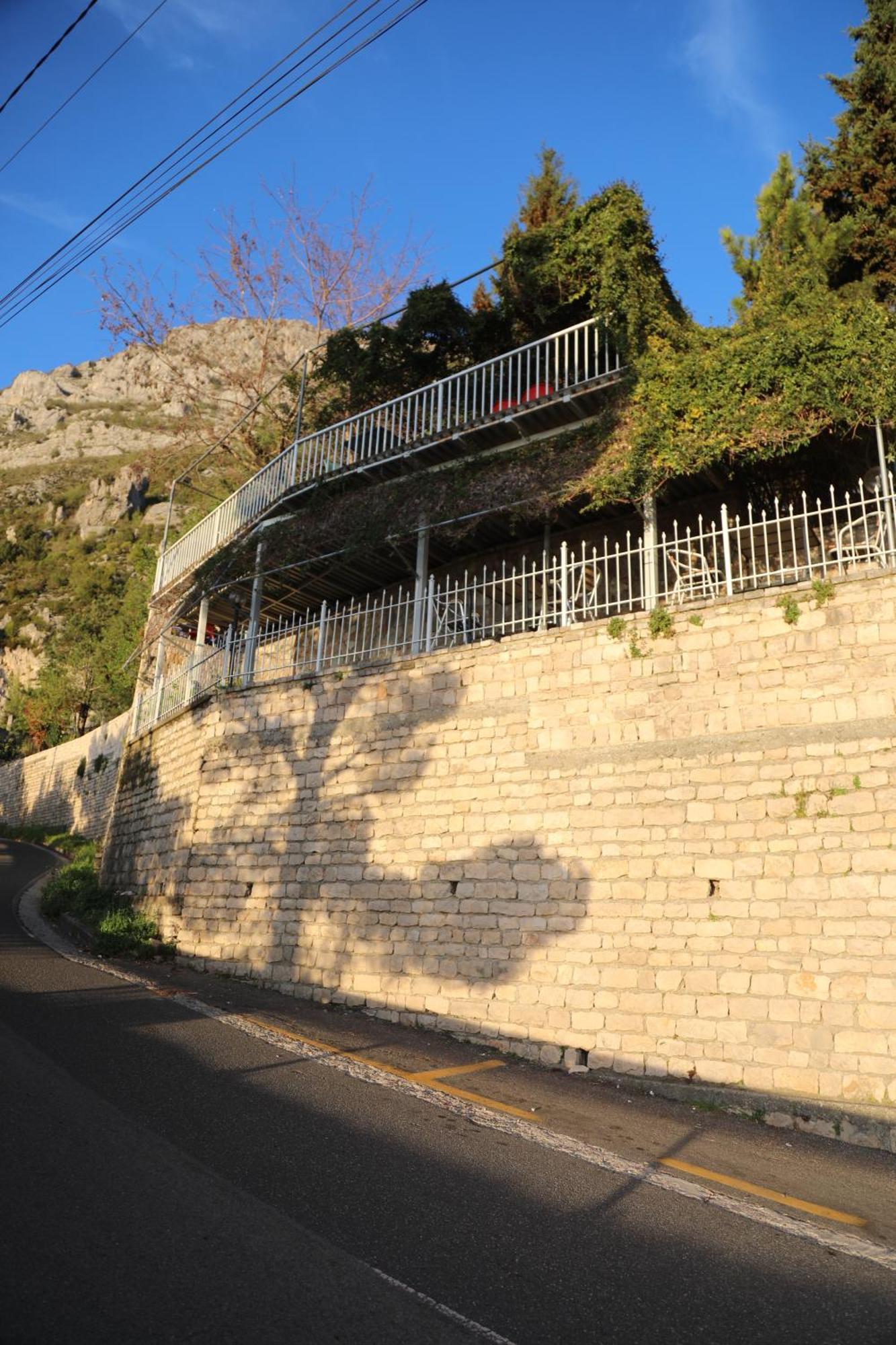 Pamja E Qyteteve Hotell Krujë Exteriör bild