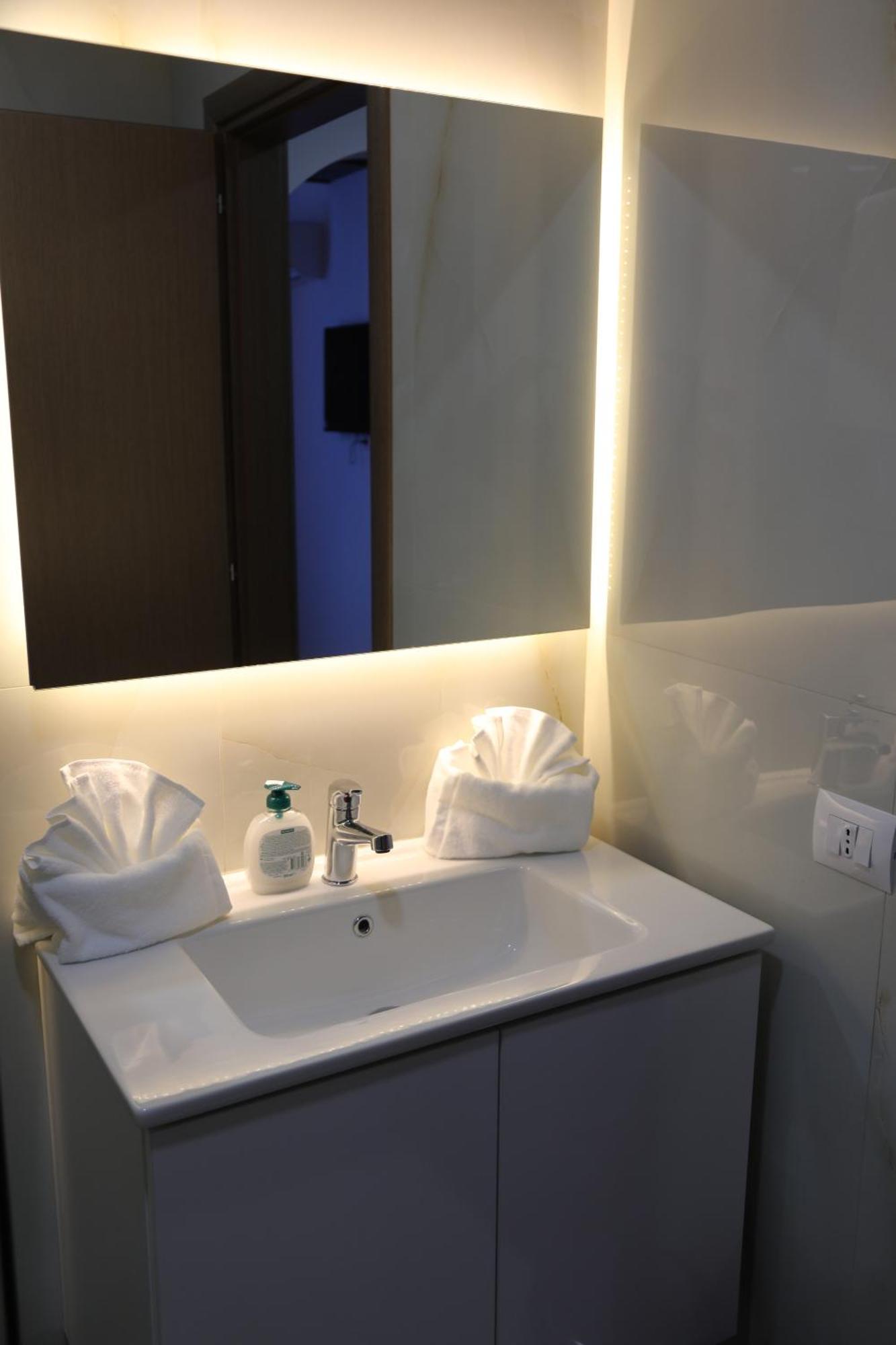 Pamja E Qyteteve Hotell Krujë Exteriör bild